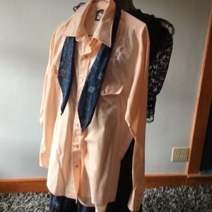 Peach colored Western shirt size large